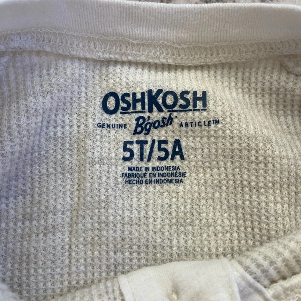 OshKosh B'gosh Cream Kids 5T Long Sleeve‎ Tee Shirt